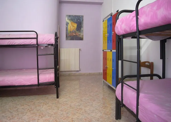 Hostel California
